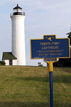 1804_Tibbetts_Point_Lighthouse
