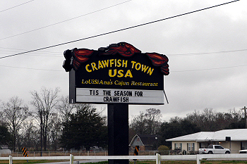 1443_crawfishtown_sign