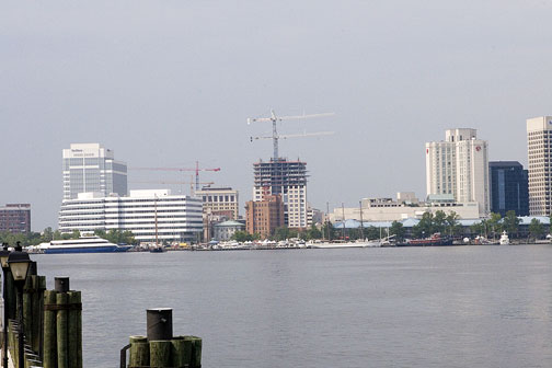 1010_Norfolk_skyline